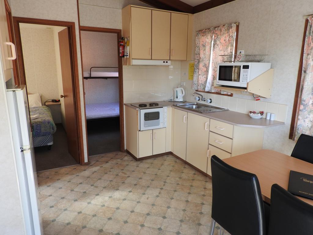 Victoria Lake Holiday Park Shepparton Exterior foto