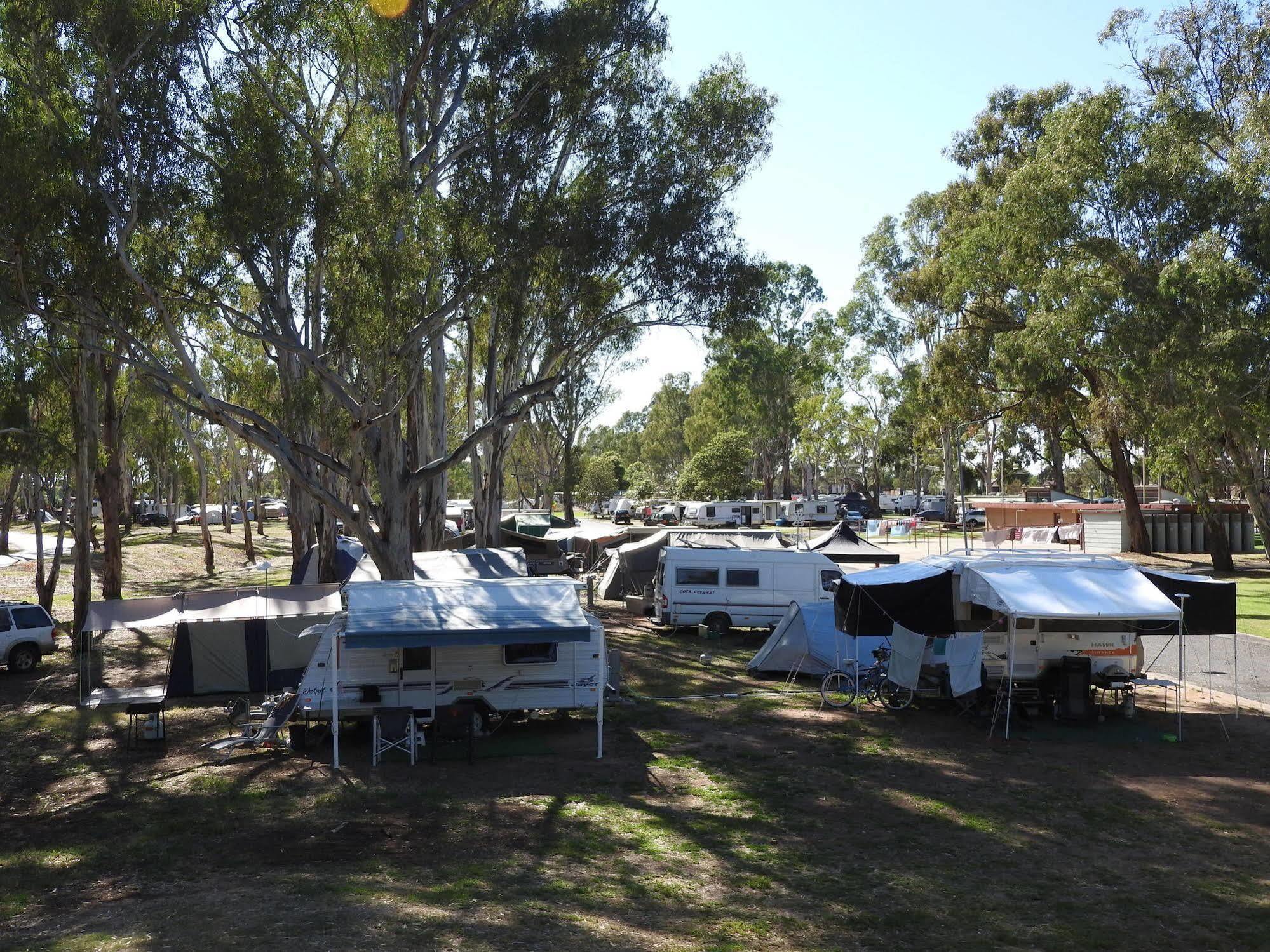 Victoria Lake Holiday Park Shepparton Exterior foto