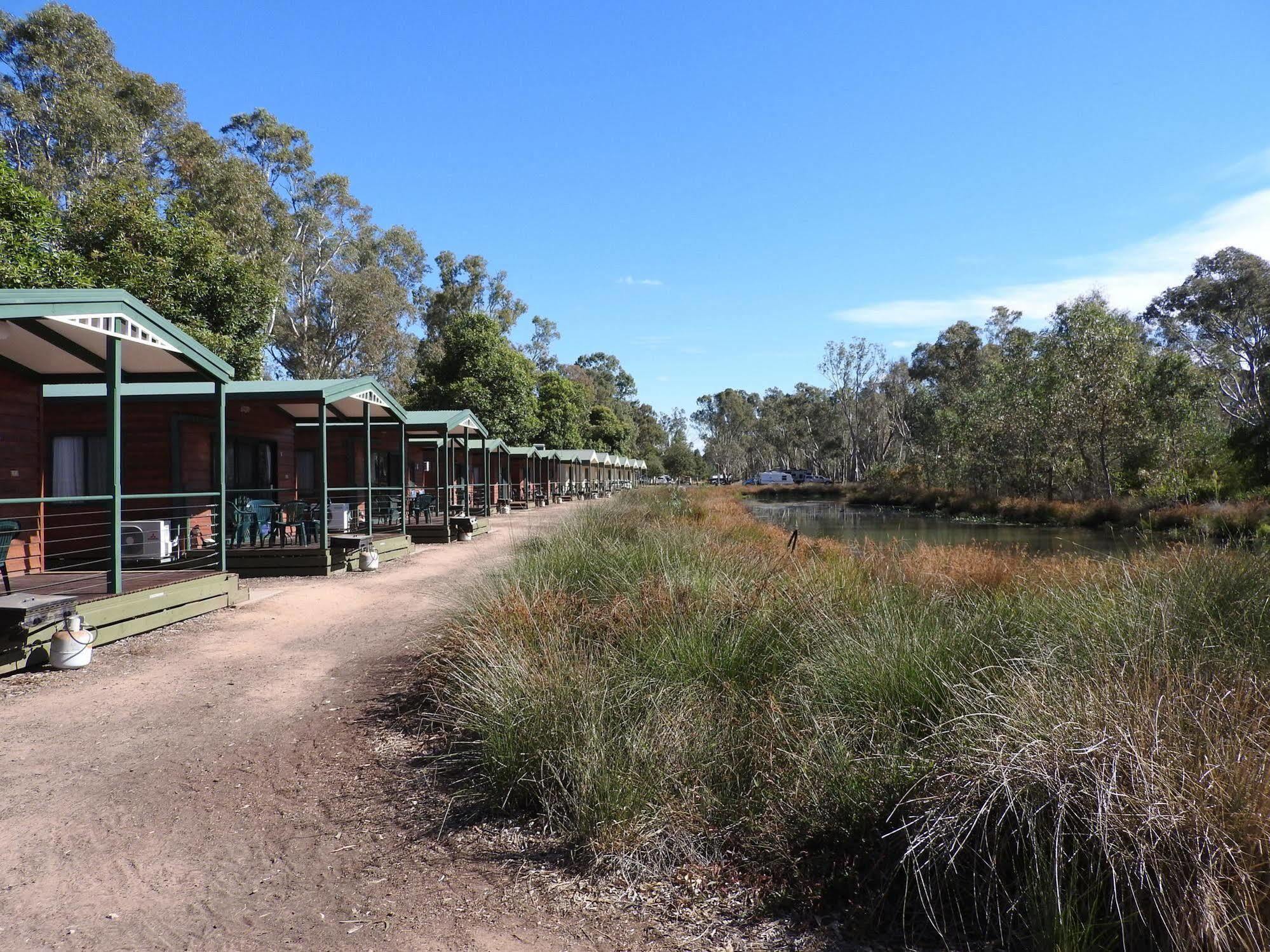 Victoria Lake Holiday Park Shepparton Exterior foto